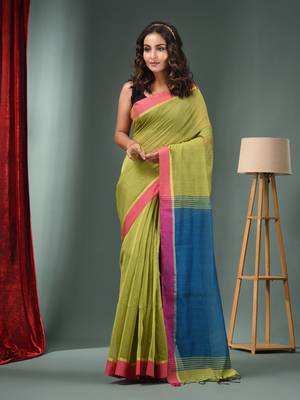 Sap Green Cotton Blend Handwoven Saree With Texture Designs 2