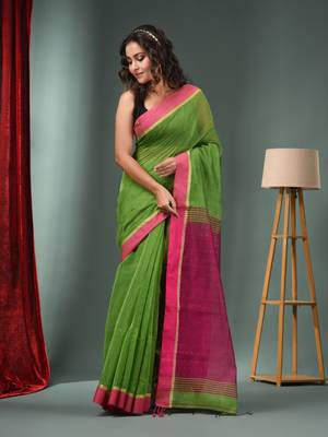 Parrot Green Cotton Blend Handwoven Saree With Texture Designs 3