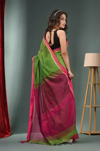 Parrot Green Cotton Blend Handwoven Saree With Texture Designs