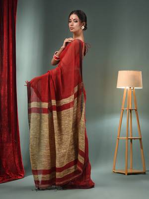 Red Cotton Blend Handwoven Saree With Ghicha Pallu 4