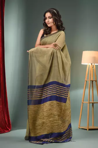 Beige Cotton Blend Handwoven Saree With Ghicha Pallu
