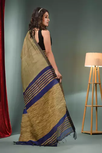 Beige Cotton Blend Handwoven Saree With Ghicha Pallu