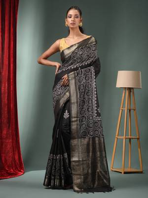 Black Blended Silk Handwoven Saree With Woven Zari Border 2