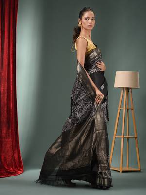 Black Blended Silk Handwoven Saree With Woven Zari Border 3