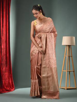 Beige Blended Silk Handwoven Saree With Woven Zari Border 2