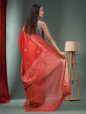 Red Blended Silk Handwoven Saree With Woven Zari Border 4