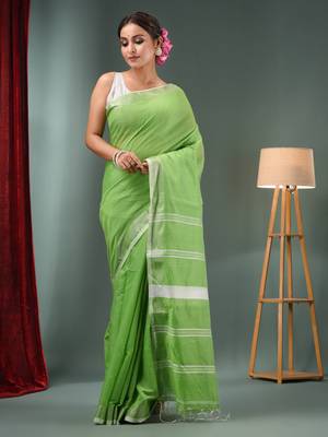 Parrot Green Cotton Blend Handwoven Saree With Zari Border 2