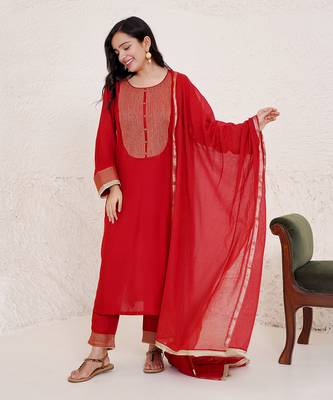 Cherry zari kurta with narrow pants 1