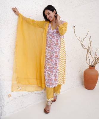 Chintz chevron kurta with narrow pants 1