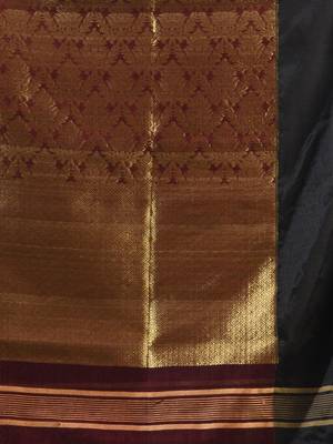 Red Cotton Blend Handwoven Saree With Nakshi Designs 5