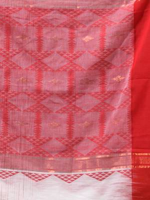 White Cotton Handwoven Saree With Texture Designs 5