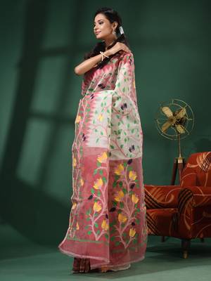 White Handwoven Dhakai Jamdani Saree With Foliage Designs Without Blouse 3