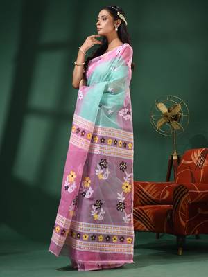 Sea Green Handwoven Dhakai Jamdani Saree With Floral Border Without Blouse 3