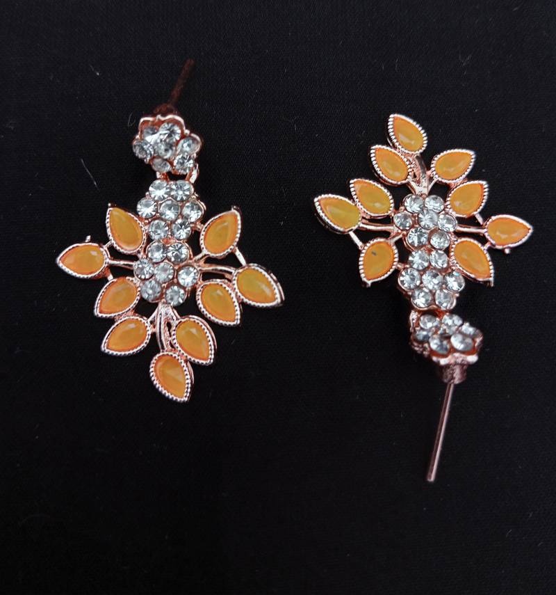 Yellow Yellow Gold Necklaces