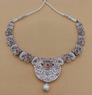 Red Yellow Gold Necklaces 1