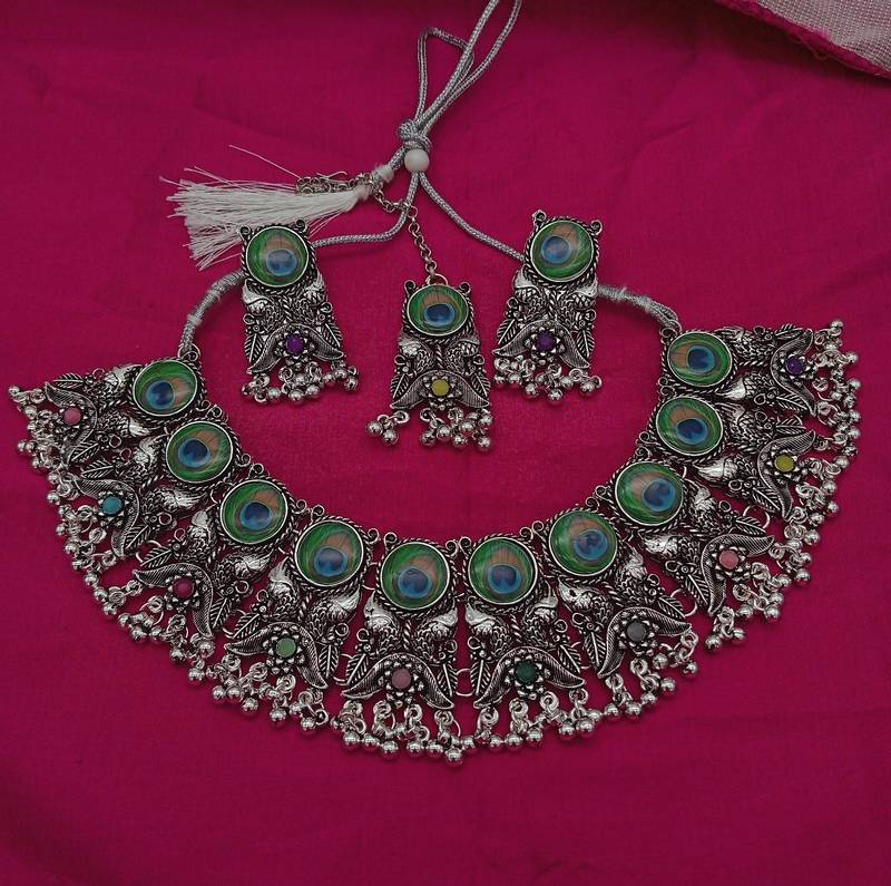 Black Yellow Gold Necklaces