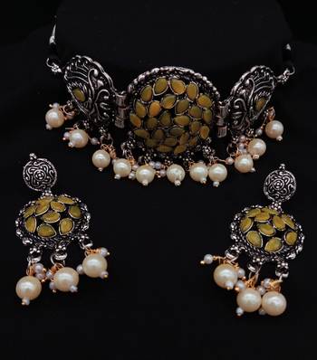 Yellow Yellow Gold Necklaces 1