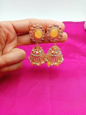 Yellow Yellow Gold Necklaces 2