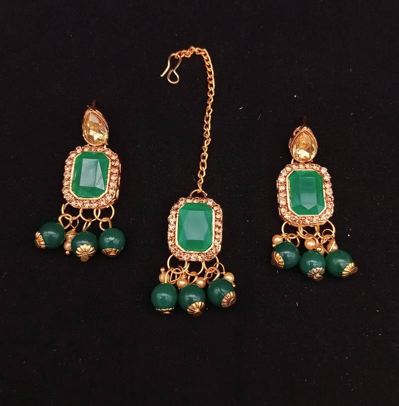 Green Yellow Gold Necklaces