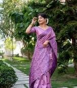 Handloom Silk Blend With Rich Weaving Pallu & Border