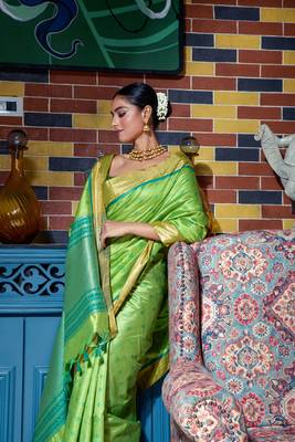 Soft Tusser Silk With All Over Bandhani Style Butti Weaves & Kantha Stich Border 3
