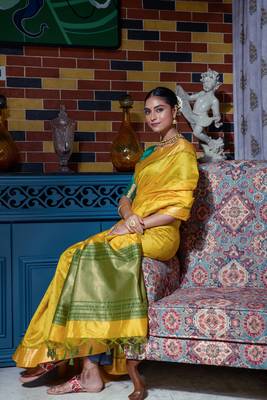 Soft Tusser Silk With All Over Bandhani Style Butti Weaves & Kantha Stich Border 3