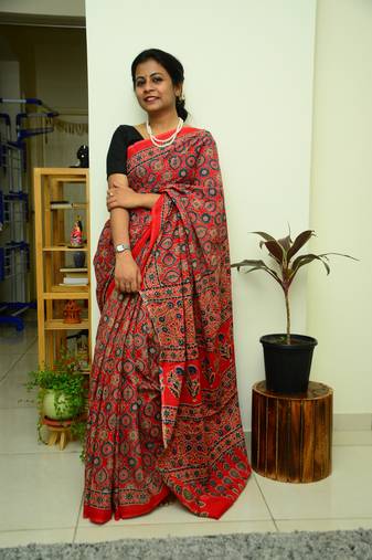 Classical Beauty| Red Ajarakh|Cotton Mulmul Handlock Saree