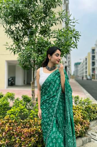 Hari Bhari - Handblock Print Natural Dyed - Mulmul Cotton Saree