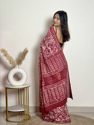 Bougainvillea - Cotton Mulmul - Handblock Dabu Saree 4