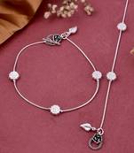 Floral charm anklet