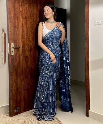 Navy Blue Cotton Printed Saree 1