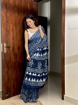 Navy Blue Cotton Printed Saree 3