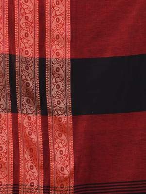 Black Cotton Handwoven Soft Saree With Paisley Border 5