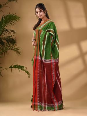 Light Green Cotton Handwoven Soft Saree With Temple Border 3