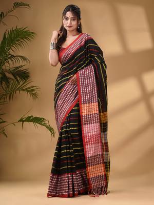 Black Cotton Handwoven Saree WithTexture Border 2