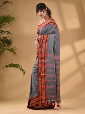 Grey Cotton Handwoven Saree With Texture Border 3