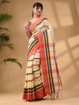 Light Yellow Cotton Handwoven Saree With Texture Border 2