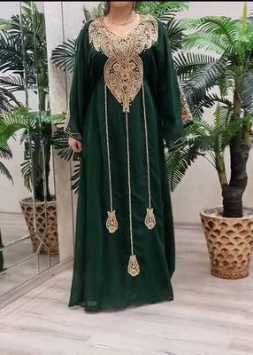 Green Zari Stone Work Georgette Islamic Style Beads Embedded Partywear Kaftan Long Gown Evening wear Dubai kaftan 3