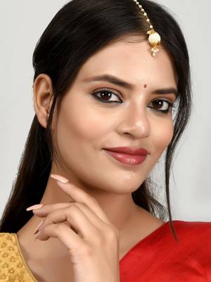 Gold plated white pearl beaded borla maang tikka 2