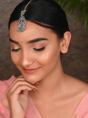 Silver plated oxidised handcrafted ghungroo maang tikka 2