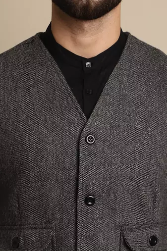 Woolen waistcaot with patch pocket
