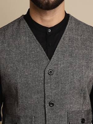 Woolen waistcaot with patch pocket 5