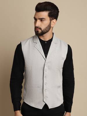 Waistcoat with notched lapel 3