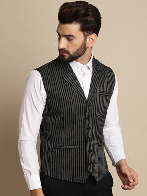 Waistcoat with notched lapel 4