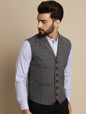 Waistcoat with notched lapel 5