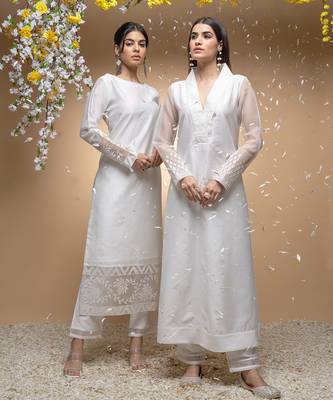 Ivory floral applique kurta set . 5