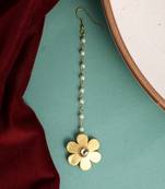 Gold plated traditional floral maang tikka