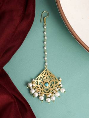 Gold plated handcrafted pearl maang tikka 1