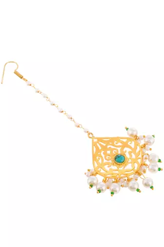 Gold plated handcrafted pearl maang tikka
