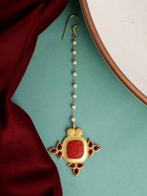 Gold plated red floral ethnic maang tikka 1